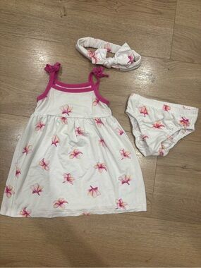 Coco moon Hawaii plumeria dress
